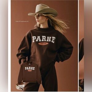 Brand new Parke brown Texas mockneck size L/XL